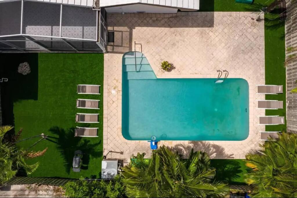 4K Sqft Home Heated Pool Hollywood Exterior photo